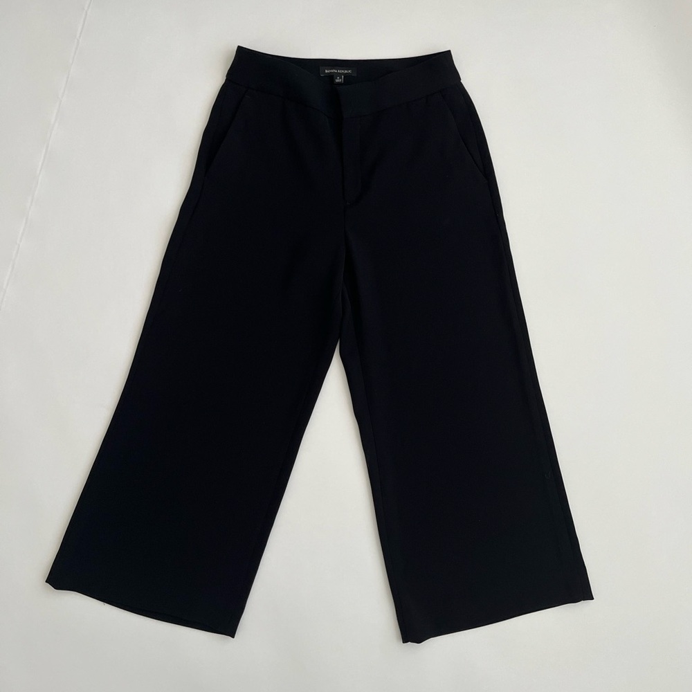 Banana Republic Women’s Black Wide Leg Cropped Culotte Trousers